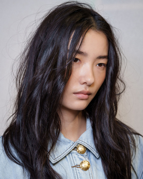 2026 romantic hair trend piecey layered hair with added texture